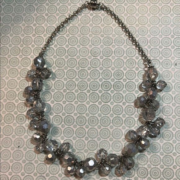 Elegant Silver Beaded Necklace - Picture 1 of 3